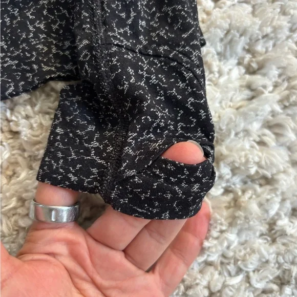 Athleta Momentum Seamless Top size Medium - Picture 4 of 6